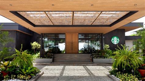 biggest starbucks in tagaytay|ICYMI: An ‘elevated coffee experience’ awaits at Starbucks .